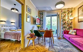 Apartament Podróżniczy z prywatną Sauną blisko Elementsa - 5D Apartments